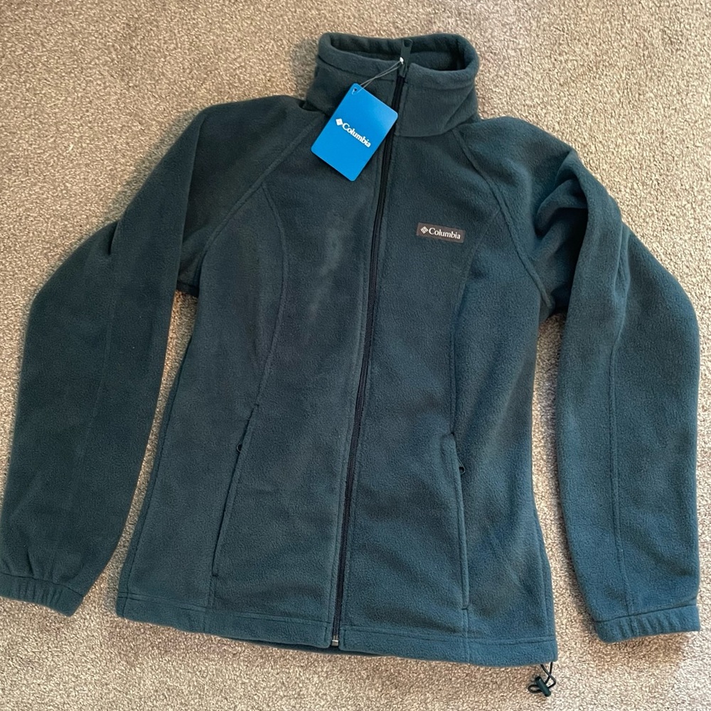 NWT women’s Columbia jacket